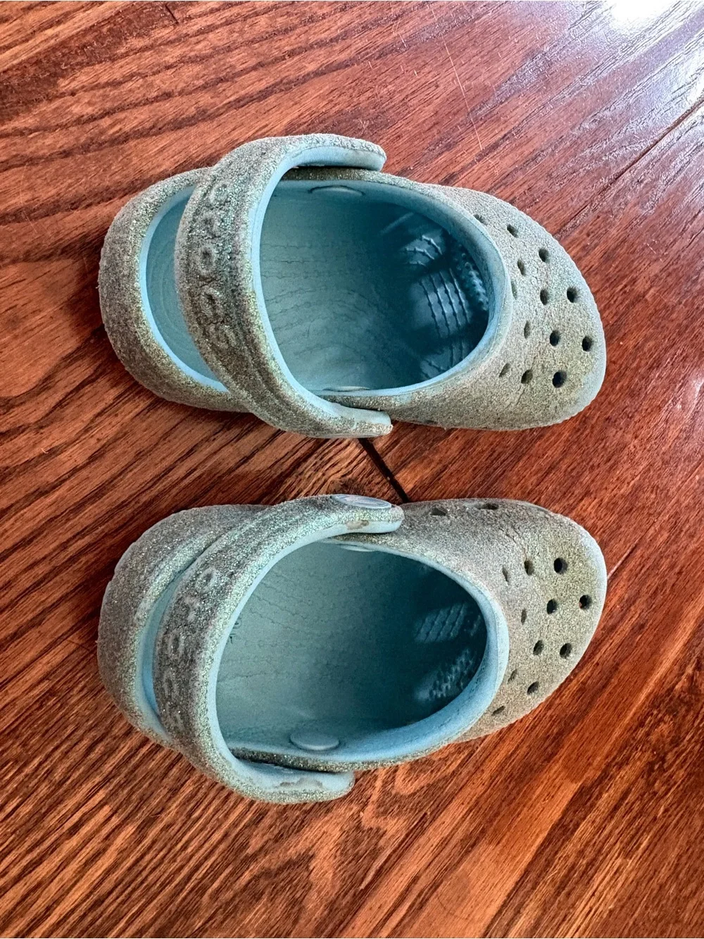Toddler girls glitter crocs